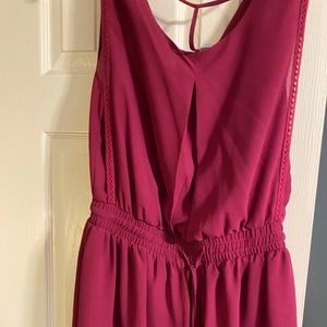 Burgundy short jumper